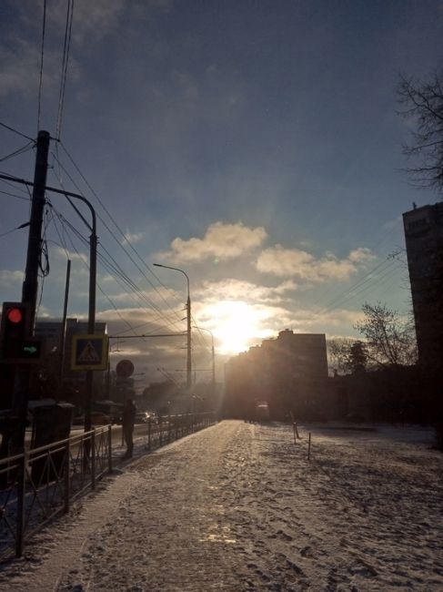 Такие красоты только у нас в Видном  Всем мира, тепла, и..