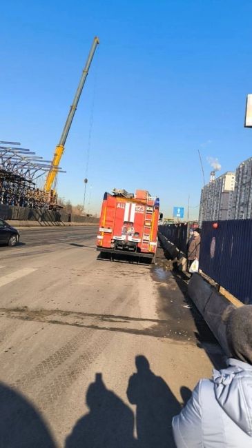 ❌ Крупное ДТП на Варшавском шоссе (пересечение с Расторгуевским ш.). 
Движение заблокировано. Общественный..