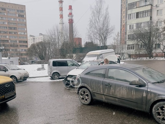 На Маршала Крылова..