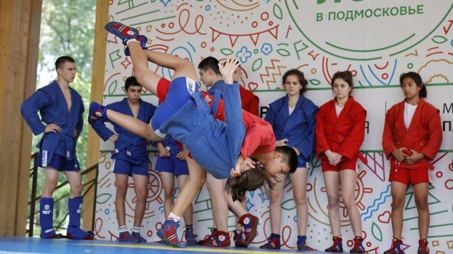 Самбо в мытищинском парке  В рамках федеральных проектов «Za самбо» и «Самбо в парках» в мытищинском..