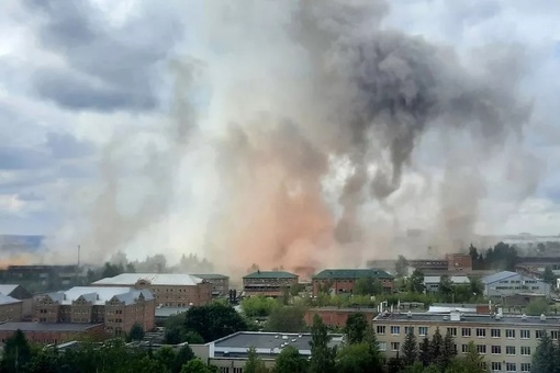 ⚡⚡⚡ Сегодня в подмосковном Сергиевом Посаде прогремел мощный взрыв, сообщают федеральные СМИ. Он..