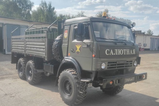 Видео из эпицентра взрыва на заводе в Сергиевом Посаде. 
Завод выпускал в том числе военные установки для..