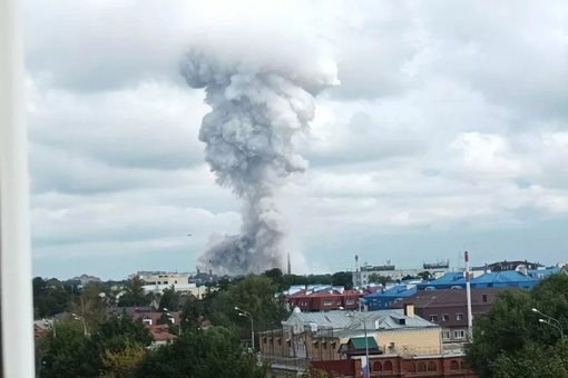 ⚡⚡⚡ Сегодня в подмосковном Сергиевом Посаде прогремел мощный взрыв, сообщают федеральные СМИ. Он..