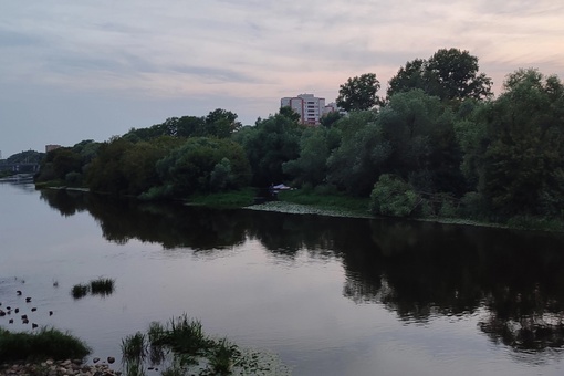 Августовский вечер на набережной..