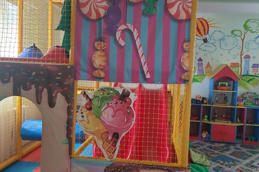 Продолжается набор детей в частный детский сад "Счастливое детство". Принимаем деток от 1,5 лет. 
Почему..
