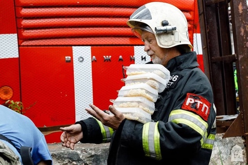 Троице-Сергиева лавра оказывает помощь спасателям, пожарным и медикам и всем пострадавшим от взрыва в..