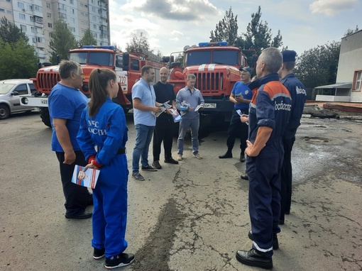 Посетили с коллегами Пожарно-спасательную часть (ПСЧ) 227 в Нахабино.  Пообщались с коллективом. Рассказали о..