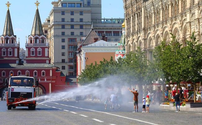 🥵 В Москве скоро наступит «африканская» ночь. 
По словам научного руководителя Гидрометцентра России..