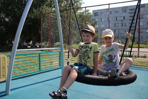 ⚡ Еще два детских игровых комплекса, построенных по программе губернатора Московской области Андрея..