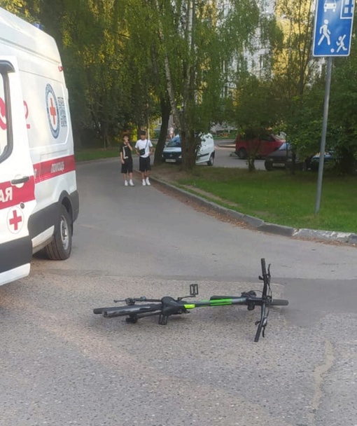 ‼Вчера в Павлино сбили велосипедиста. 
Со слов пострадавшего: 
«Девушка выезжала из жилой зоны, а я ехал по..