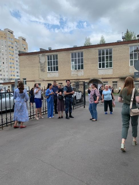 Предположительно взрыв прогремел на ЗОМЗе,..