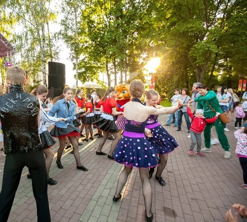 Грандиозный областной фестиваль современного танца «Город танцует в парках» пройдет 19 августа в Раменском..