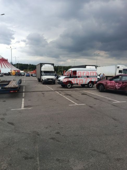 ⚡В БАЛАШИХЕ НАШЛИ ТРУП В МАШИНЕ. 
Возле ТЦ «Глобус» труп в «ГАЗели», водитель. Причины смерти не..