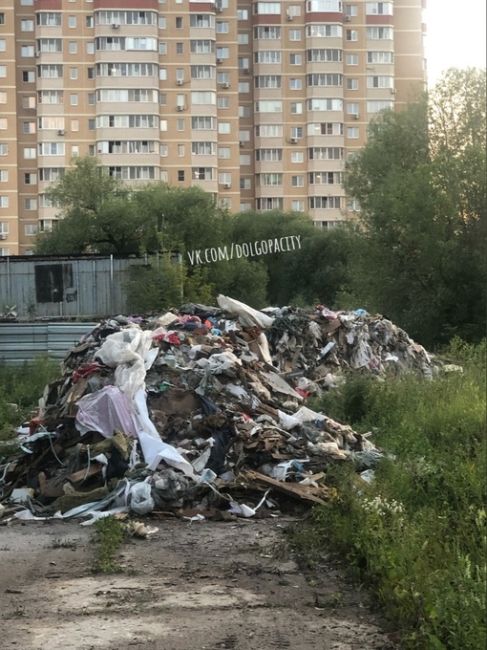 Доброго времени суток! Микрорайон Хлебниково- ком то нравится приехать и отдохнуть на берегу канала, а кому..