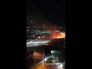 Вчера вечером произошел второй за две недели крупный пожар на Комсомольской. На этот раз горел..
