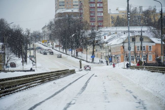 ❄ К утру 28 октября в Москве и Подмосковье высота снежного покрова может достигнуть 10 см, рассказали в..