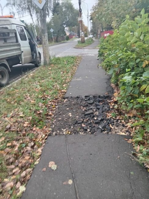 👷‍♂️За прошедшую неделю дорожные службы Ленинского округа устранили свыше 150 дефектов на проезжей..