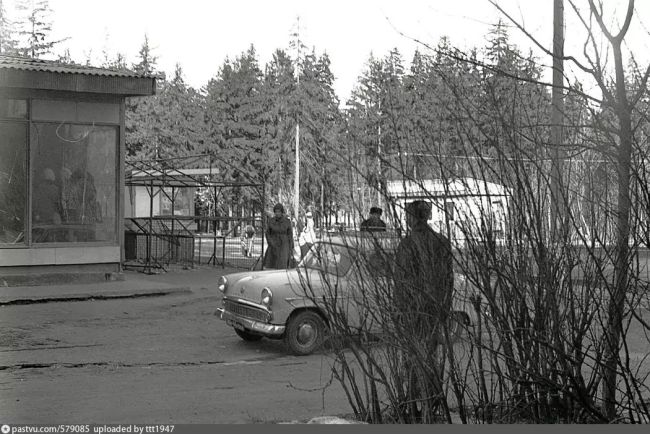 Болшево. Третий городок, 1985 год  Фото сделано от первого подъезда дома 7/5 по сегодняшней ул...