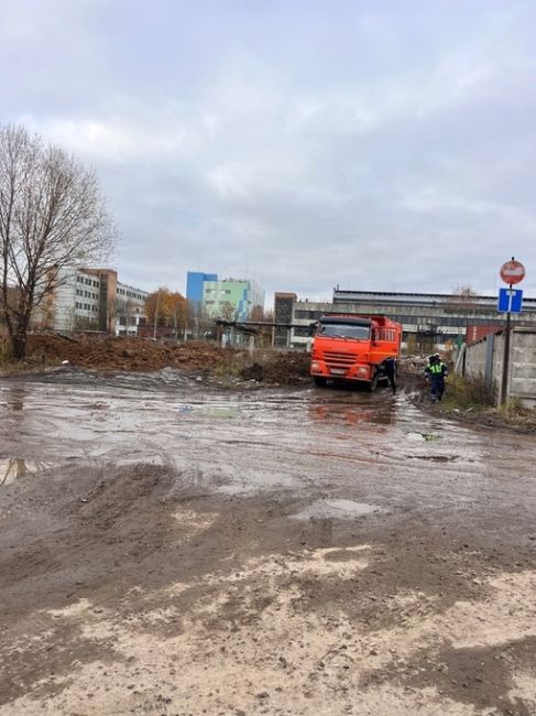 В промзоне на окраине городского округа Долгопрудный (проезд Строителей) Ассоциацией общественного..