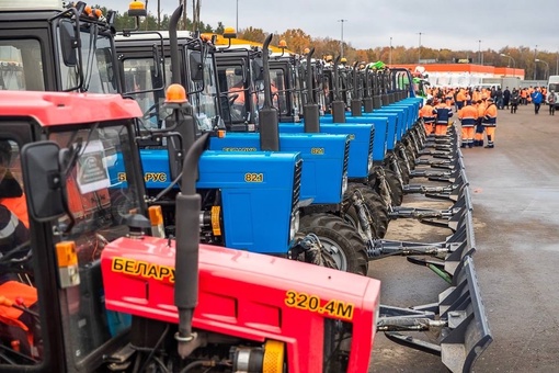 В Одинцово провели ещё один парад коммунальной техники 🚜  Об этом рассказала руководитель Главного..