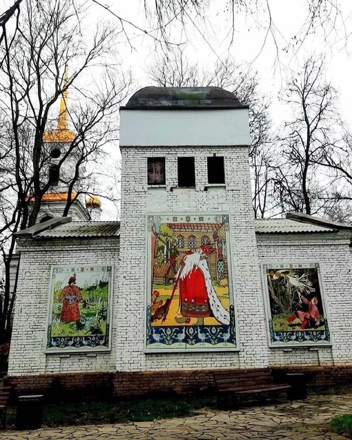 Раменская водонапорная башня  Башня была запущена в эксплуатацию в 1932 году. Автор проекта – инженер Евгений..