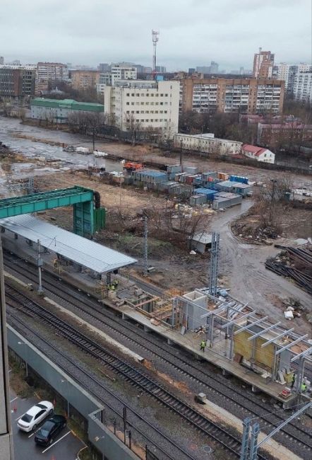 А это станция Митьково на нашем МЦД-3 🚉  Строительство идёт полным ходом. Скоро можно будет из Химок ездить в..