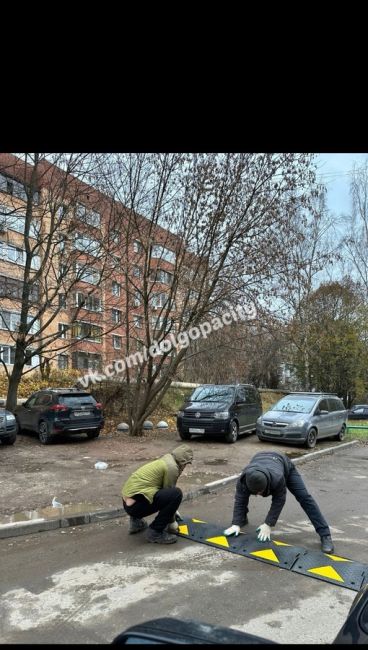 Добры день! Что у нас в городе твориться у дома на улице Молодёжная 22 на придомовой территории положили..