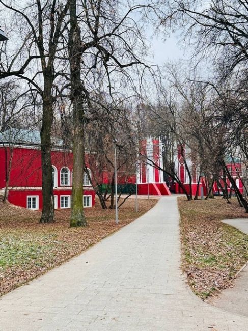 Парк-усадьба Михалково в Головинском районе Москвы.  Фото..