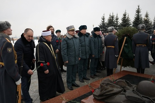 Дань памяти отдали в Мытищах  В День Неизвестного солдата на Федеральном военном мемориале «Пантеон..