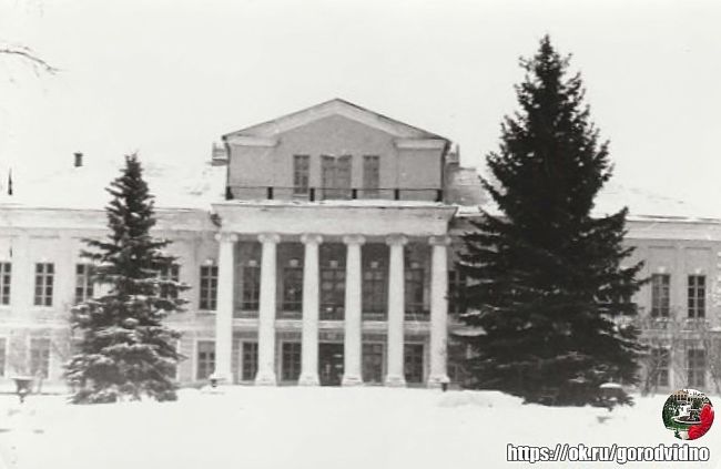 Вторая половина 1970х. Усадьба..