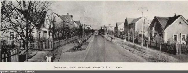 Старые фотографии города Видное
1. Расторгуево. Дорога из имения на станцию, 1911 год. Автор:А.А.Горожанкин.
2...