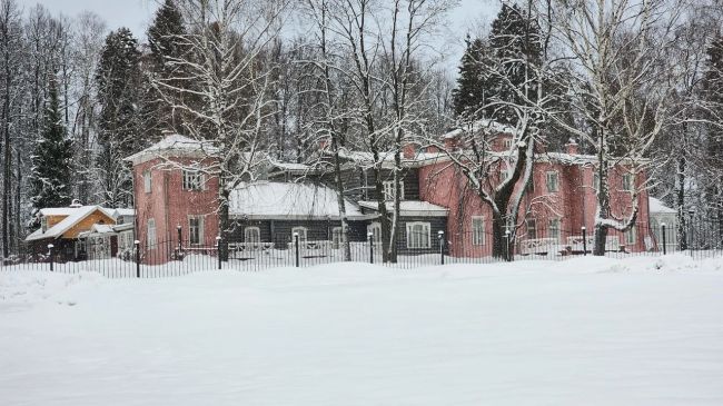 В деревне Мураново под Пушкино завершилась реставрация старинной церкви семьи Тютчевых  Храм..