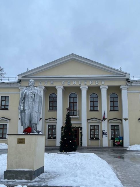 ЁЛКА В МКРН СЕВЕРНЫЙ 🎄
📸..