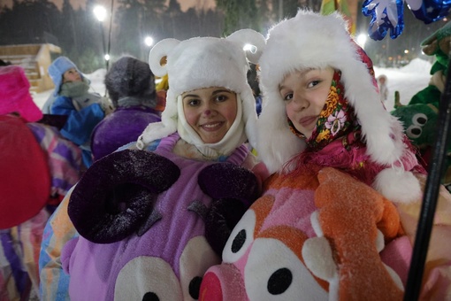 ТОРЖЕСТВЕННО ОТРЫЛИ ЗИМНИЙ СЕЗОН 🎄
В первый день зимы в «Пехорке» и Пестовском парке состоялись:  🎄..