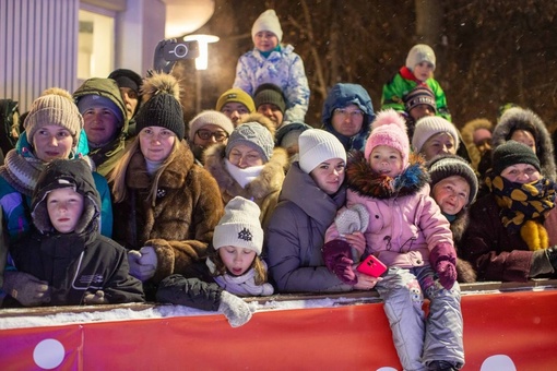 Ледовое гала-шоу заслуженного мастера спорта, серебряного призера зимних Олимпийских игр Ильи Авербуха..