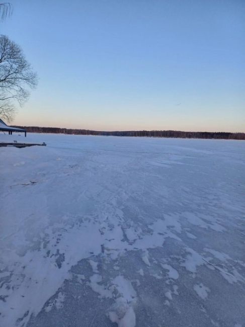 ❗️Толщину льда измерили на мытищинских водоёмах 
В городском округе Мытищи в рамках программы «Тонкий..