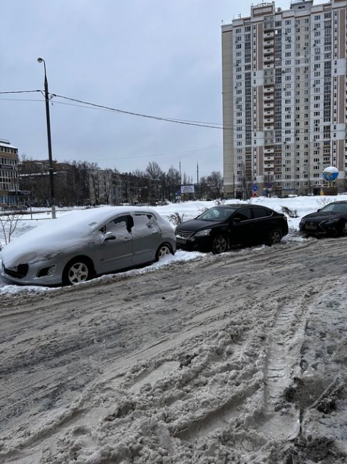 Опубликуйте, пожалуйста. 
По адресу Новый бульвар, 2 кто-то поцарал мою машину. Конкретный день определить..