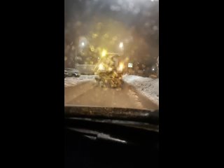 Хроники выживания подольчан в условиях нечистки остановок и тротуаров..