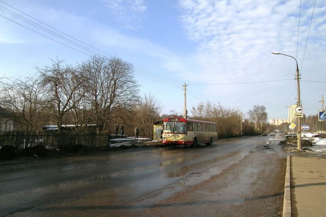 📷 Ретро-фото минувших лет. Деревня Лихачёво/ Гнилуши.  Лихачевское шоссе в Долгопрудном начали расширять в..