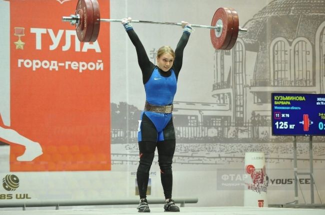 7 рекордов России установила наша тяжелоатлетка 💪 
Пятнадцатилетняя Варвара Кузьминова взяла новые..