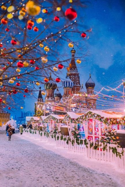 Снежная, праздничная Москва.  Фотограф Евгения..