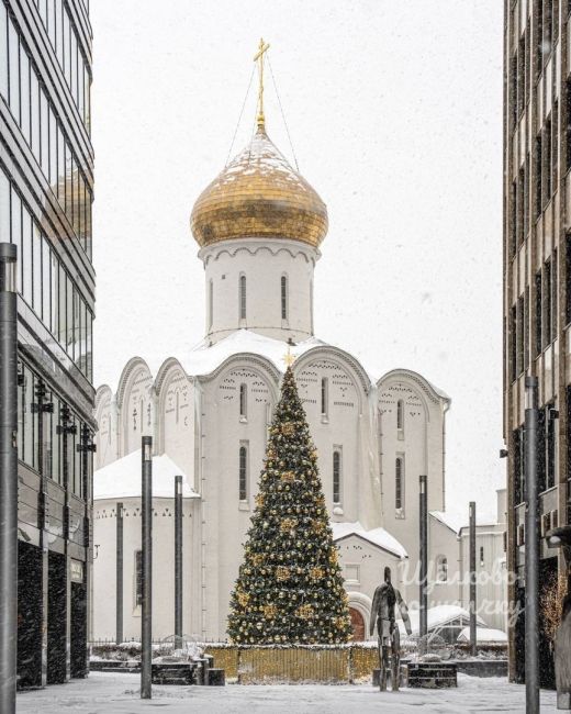 Новогодние праздники дома или путешествие в Москву😉🎄  9 мест в Москве с самыми красивыми новогодними..