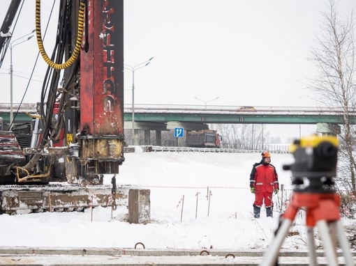 В Ленинском городском округе приступили к возведению разворотной эстакады между Каширским шоссе и трассой..