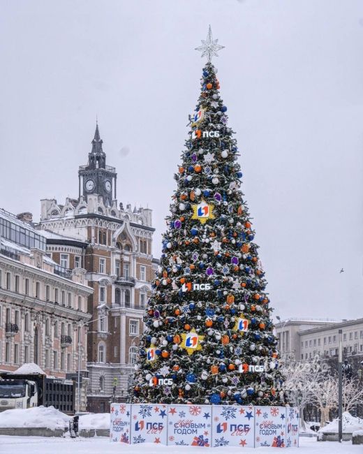 Новогодние праздники дома или путешествие в Москву😉🎄  9 мест в Москве с самыми красивыми новогодними..