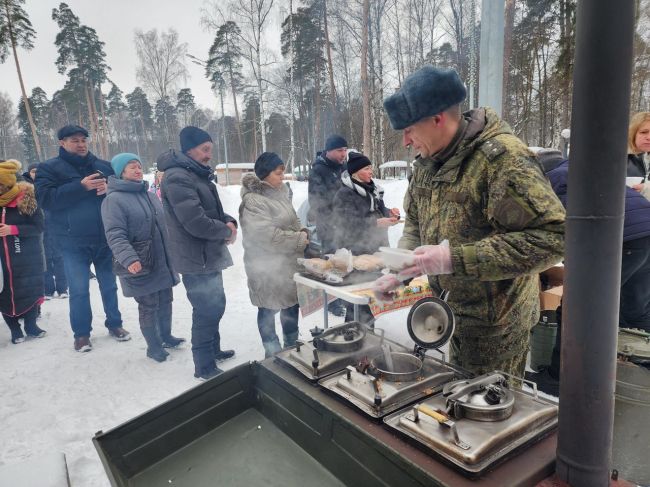 🔥 Вчера в городском парке прошла праздничная программа, приуроченная ко Дню защитника Отечества.  👉️ В..