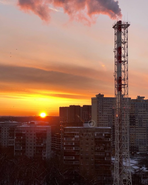 Вечерний закат в любимом городе..