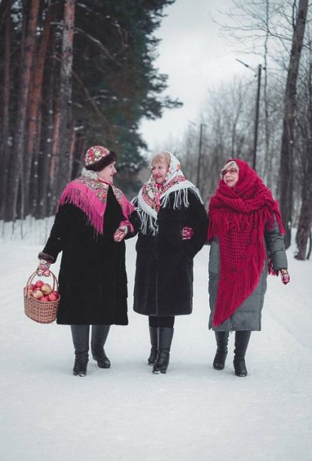 В социальных сетях набирает популярность новый тренд — фотосессии в стиле «Русская зима», который..