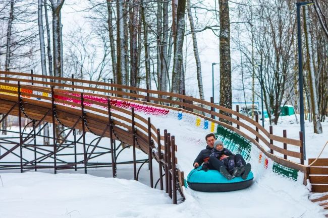 😎 Кто еще не катался на тюбинговой горке в городском парке?
Поторопитесь, а то весна на пороге.  ❄️  Тем..