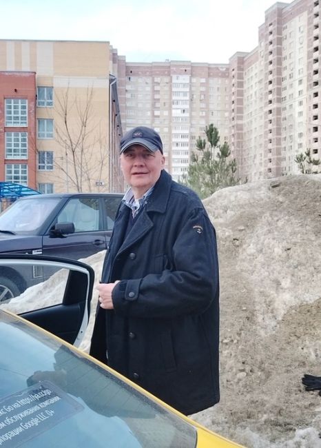 8 марта в 14:30 произошло ДТП на улице генерала Смирнова 10, пьяный таксист ударил машину и пытался скрыться с..