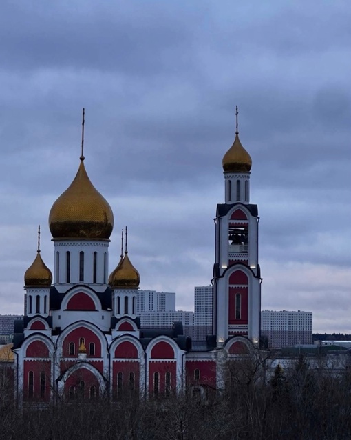 Губернатор Подмосковья по ситуации с "Крокусом" 💬  • Задача — разобрать завалы, чтобы убедиться, что под..